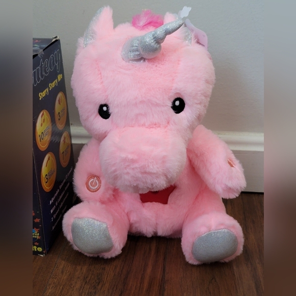 Magical Rainbow unicorn night light plush - Picture 7 of 12